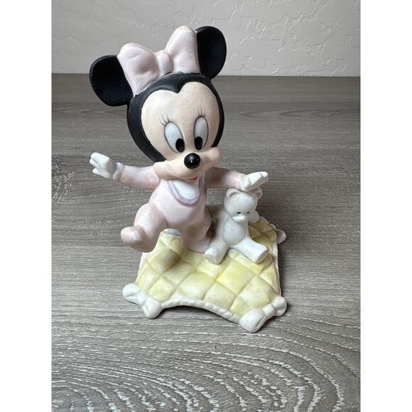 Disney Porcelain Figurine Baby's First Step Minnie Mouse Goebel United States 4" - Picture 1 of 5